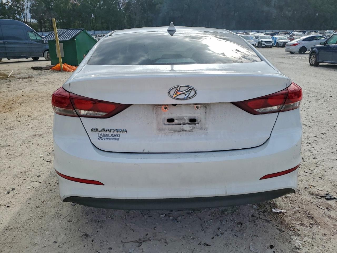 Hyundai ELANTRA Sel Image 8