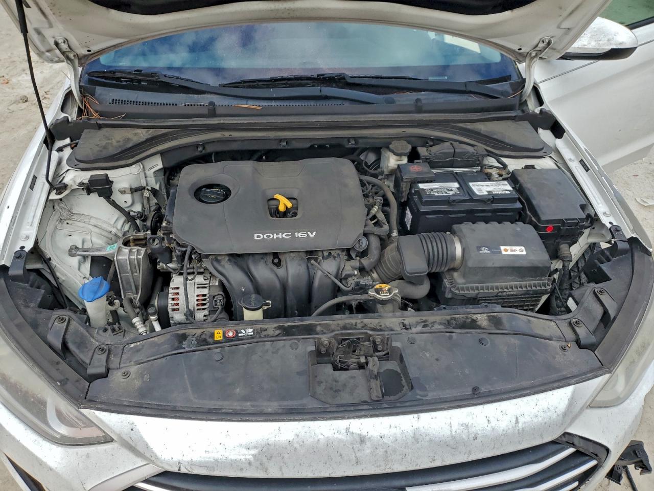 Hyundai ELANTRA Sel Image 5