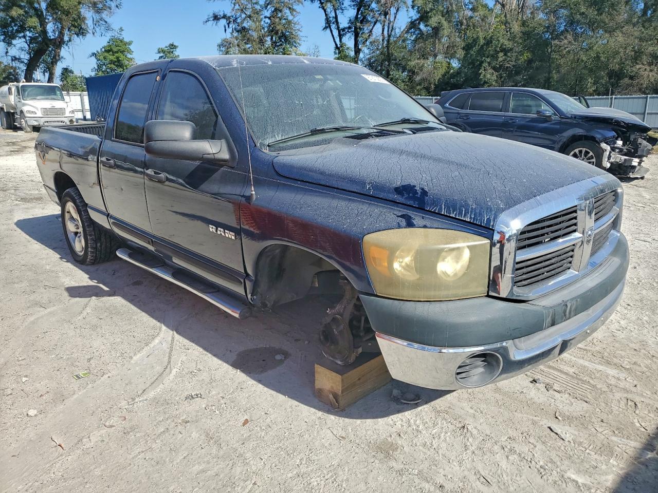 Dodge Ram 1500 St Image 4