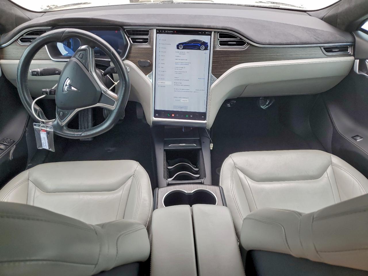 Tesla Model S Image 11