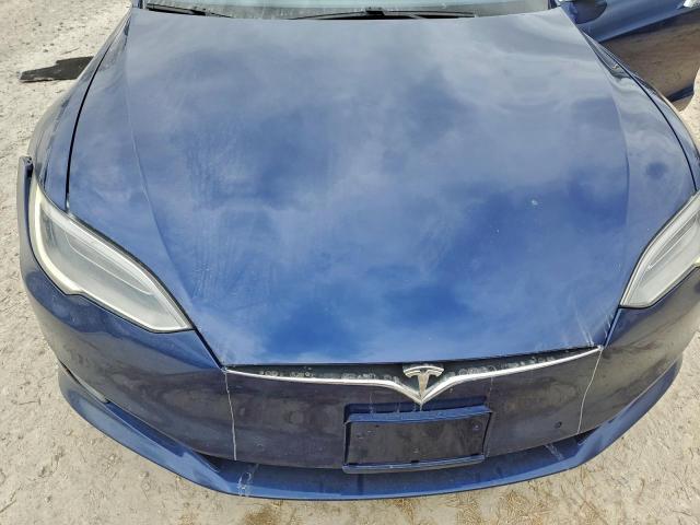 Tesla Model S Image 9