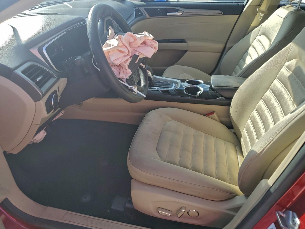 Ford Fusion Se Image 2