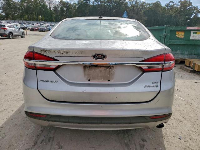Ford Fusion Se Hybrid Image 12