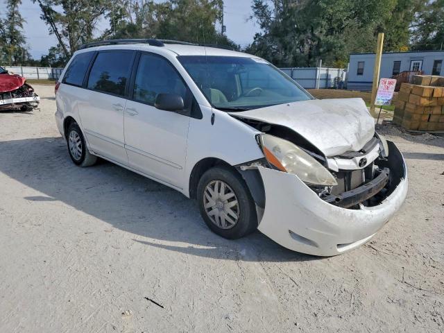 Toyota Sienna Ce Image 4