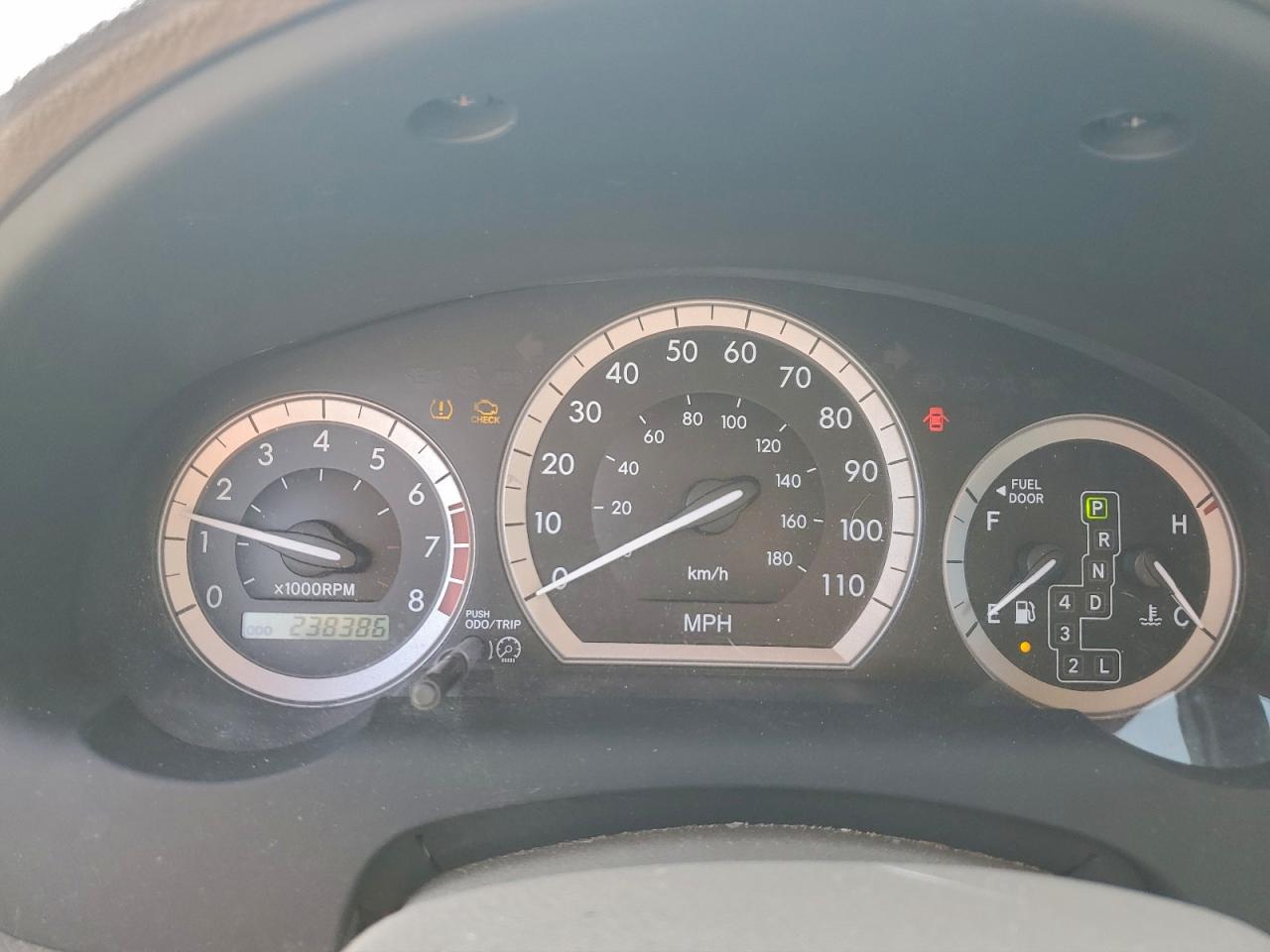 Toyota Sienna Ce Image 8