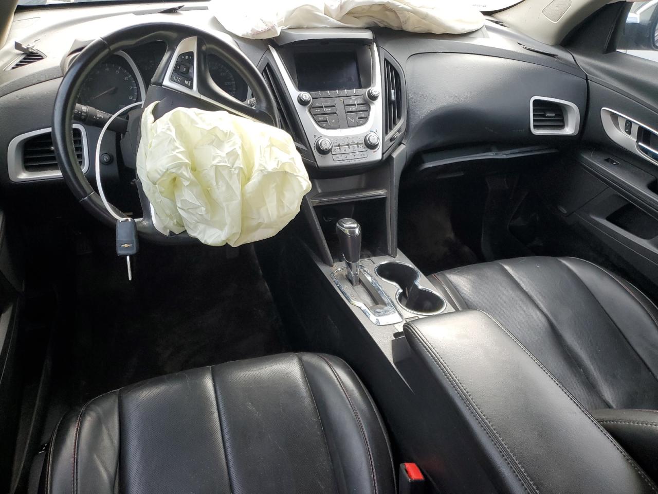 Chevrolet Equinox Premier Image 6