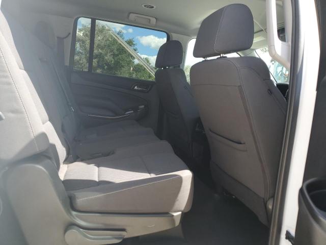 Chevrolet Suburban C1500 Ls Image 4