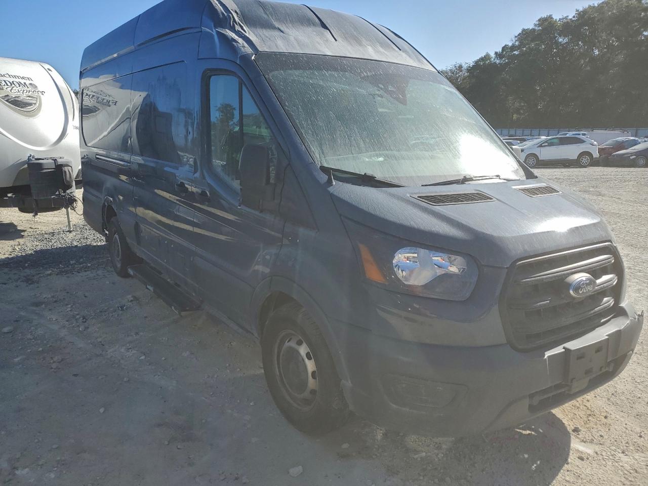 Ford Transit T-250 Image 4