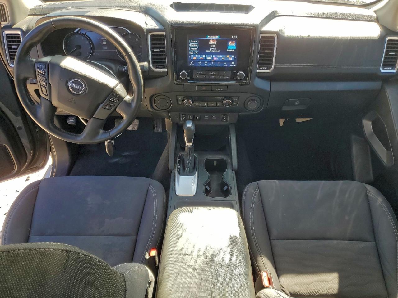 Nissan Frontier S Image 7