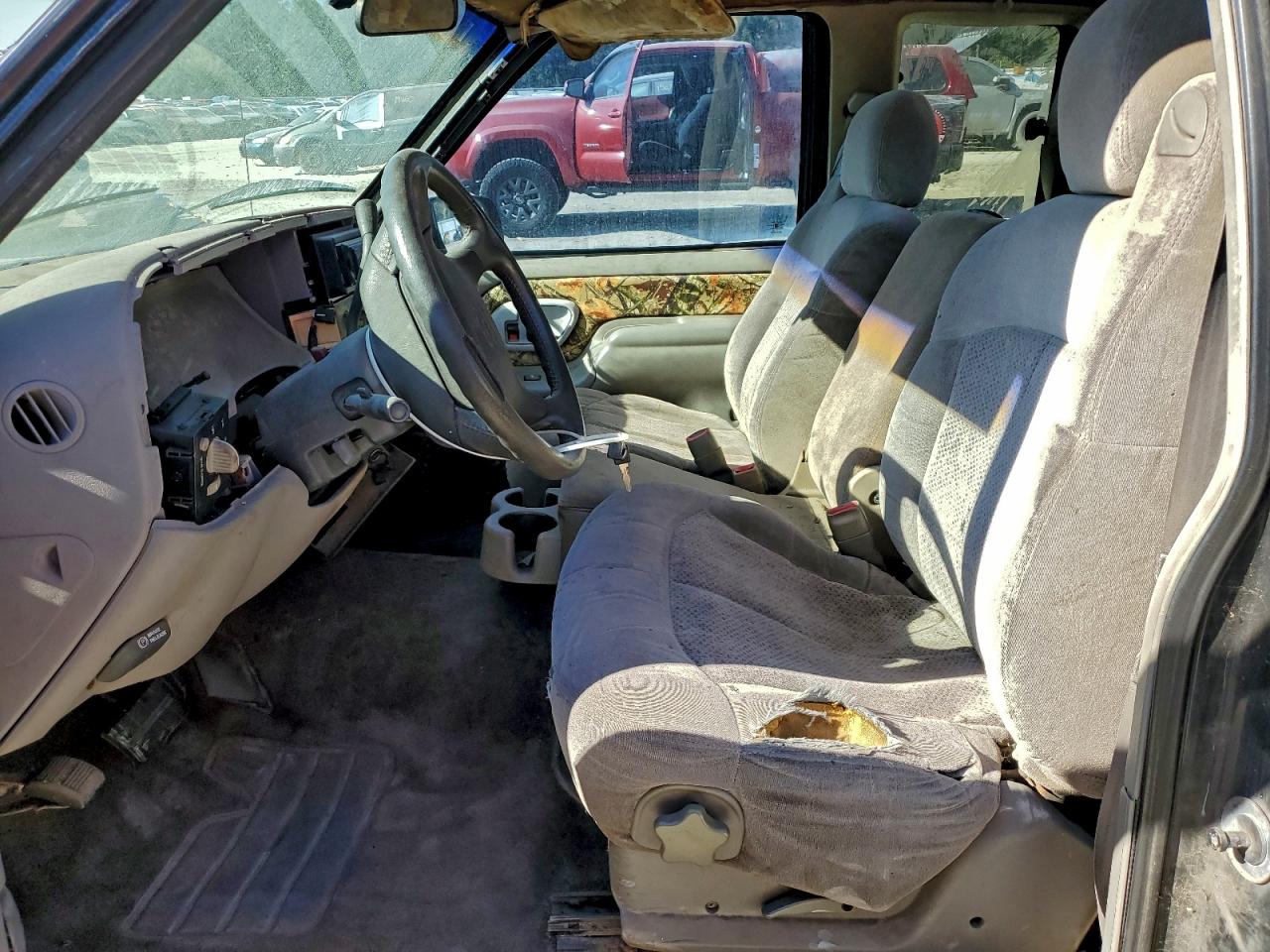 Chevrolet Gmt C1500 Image 6