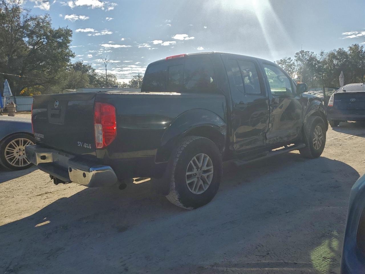 Nissan Frontier S Image 4