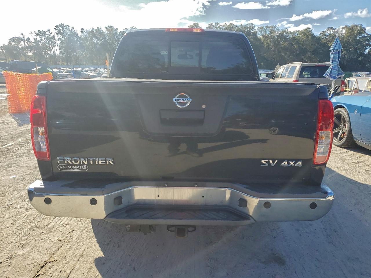 Nissan Frontier S Image 7