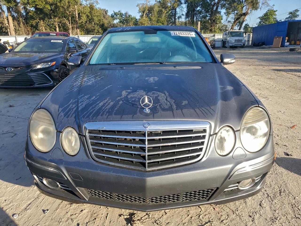 Mercedes-Benz E-Class 350 Image 9