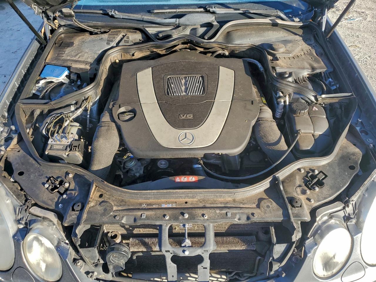 Mercedes-Benz E-Class 350 Image 7