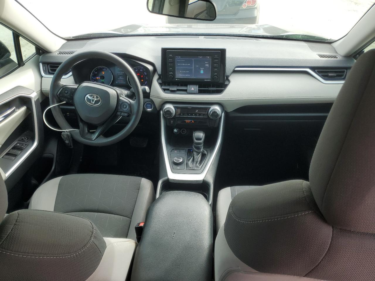 Toyota RAV4 Xle Image 14