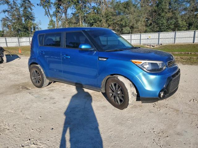 Kia Soul + Image 8