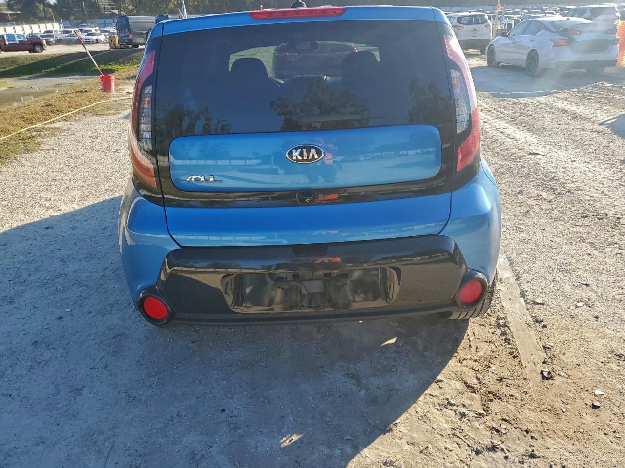 Kia Soul + Image 10