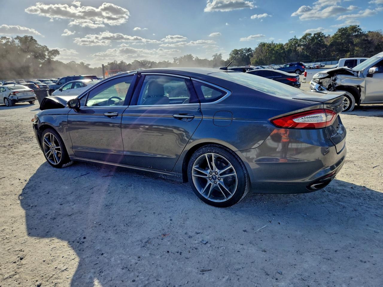 Ford Fusion Titanium Image 3