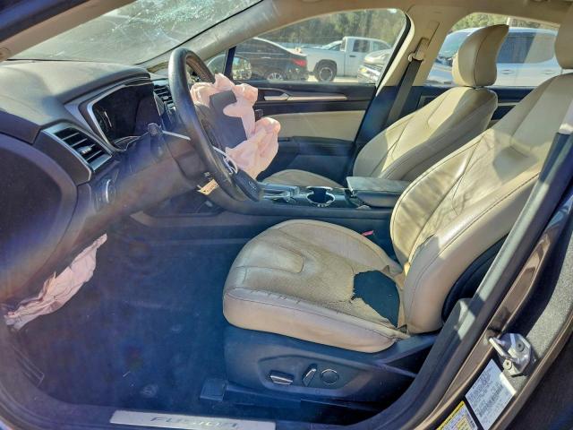 Ford Fusion Titanium Image 8