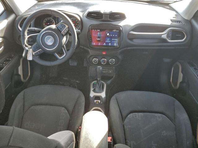 Jeep Renegade Latitude Image 8